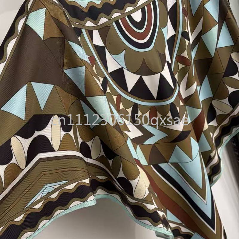 Luxe design dames zwarte mante - Luxury Lifestyle Brand recensie en prijs
